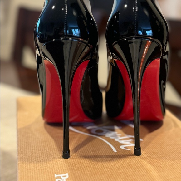 AUTHENTIC Christian Louboutin so Kate 120 Patent 39.5 worn once. LOVE these! - Picture 4 of 5